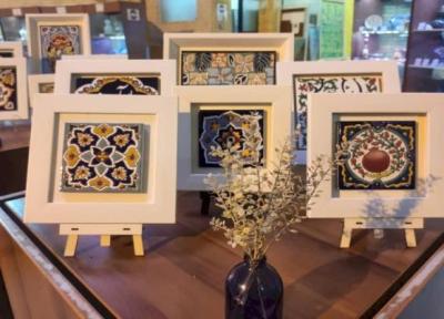نمایشگاه کاشی یلدایی در وزارت میراث فرهنگی تا یکم دی