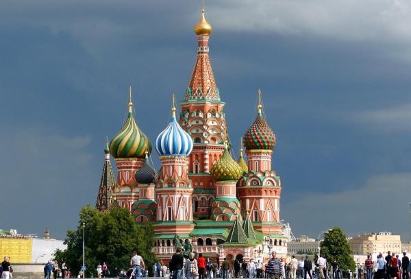 مسکو همکاری های خود در بخش گردشگری را با ایران افزایش می دهد